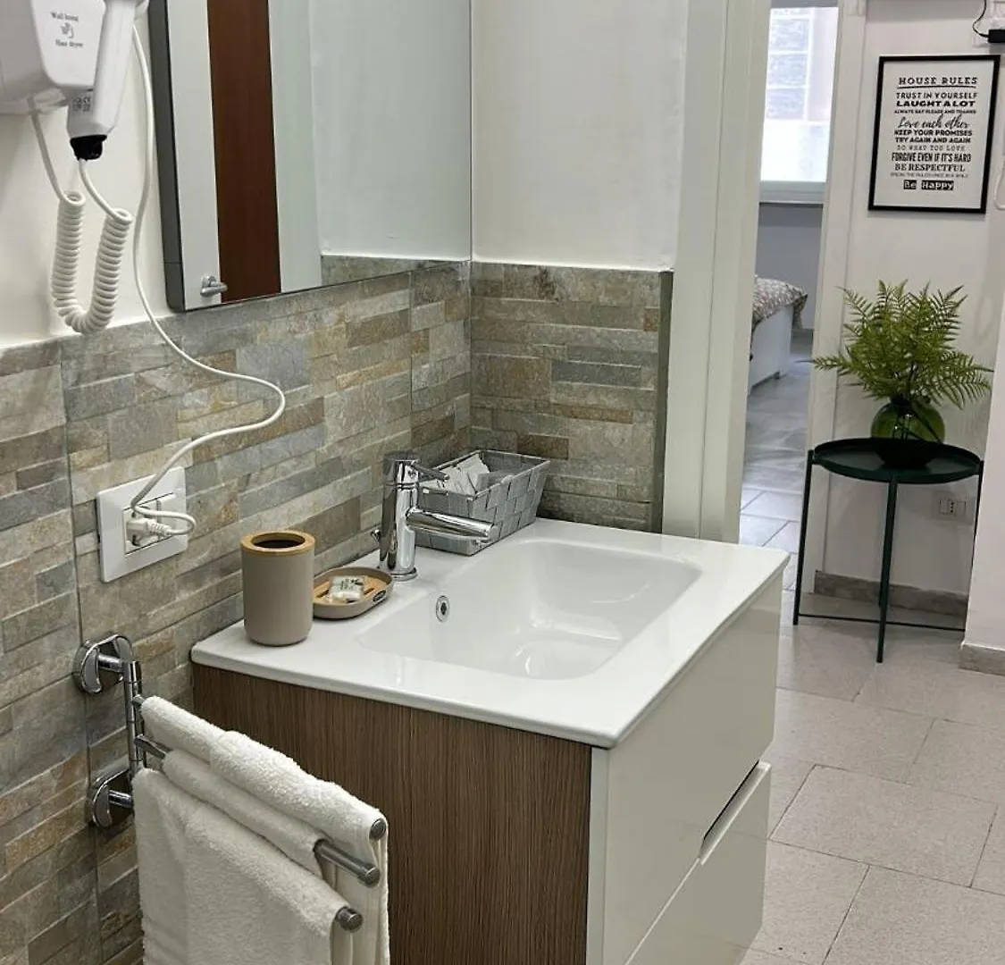 Marchese Di Montrone 126 Apartment Bari